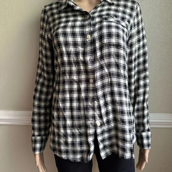 LUCKY BRAND PLAID  FLANNEL T SHIRT LONG SLEEVE XS - Picture 3 of 8